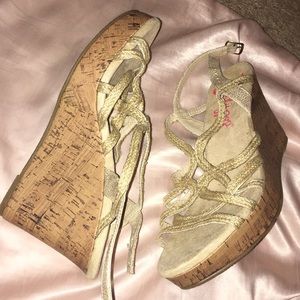 Strappy tan wedges :)